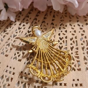Angel Brooch for sale vintage avon